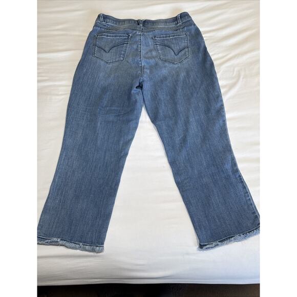 Democracy Ab Solution Straight Jean Medium Wash Button Stretch 18W Raw Hem EUC - Picture 10 of 11